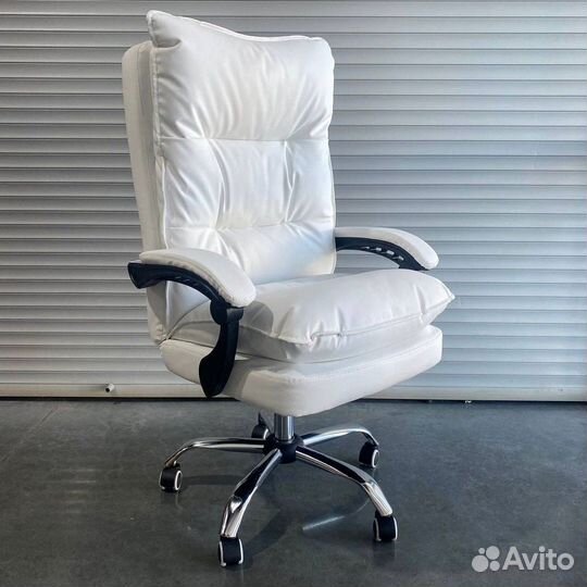 Офисное кресло новое