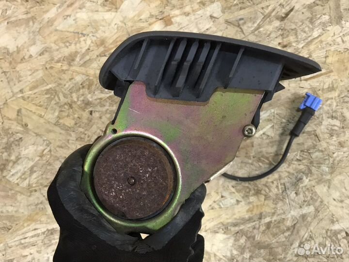 Подушка торпедо kia sportage 1 1993-2006