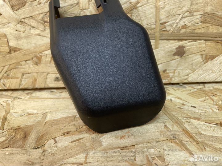 Заглушка крепления сиденья Toyota Camry 50