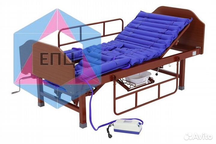 Медицинская кровать для лежачих больных