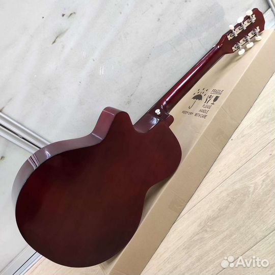 Гитара акустическая новая