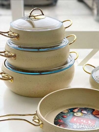 Набор столовой посуды новый