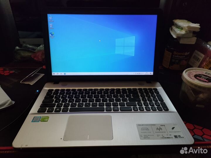 Ноутбук Asus VivoBook Max X541U