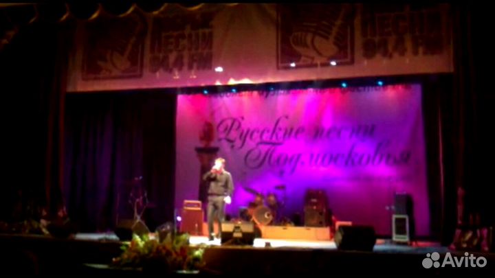 Живая музыка. Вокалист, звукорежиссер