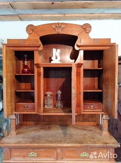 Шкаф Буфет старинный. Модерн