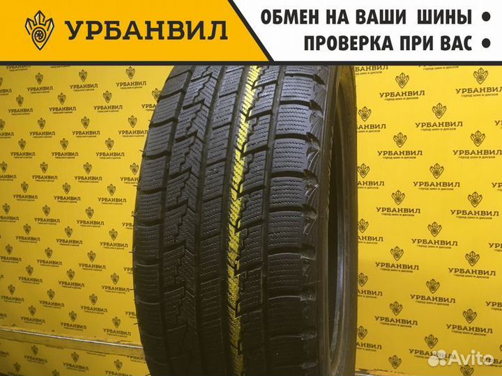 Roadstone Winguard Ice 215/55 R17 94Q