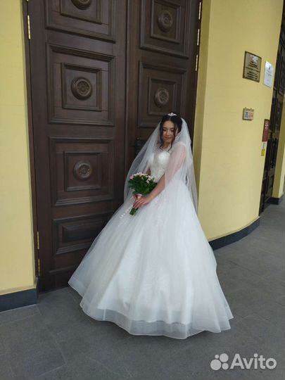 Свадебное платье