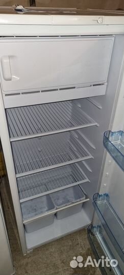 Холодильник Бирюса 2014 года, с документами