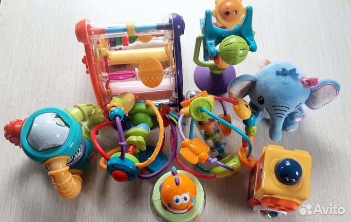 Развивающие игрушки пакетом