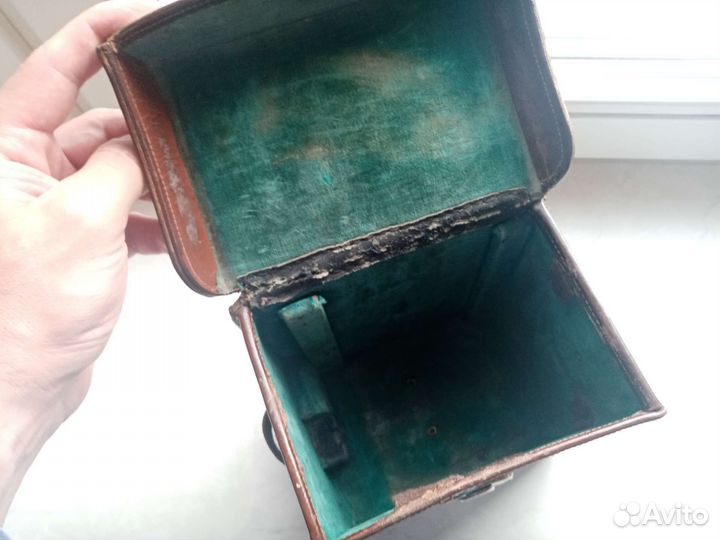 Кожаные сумки кофры футляры