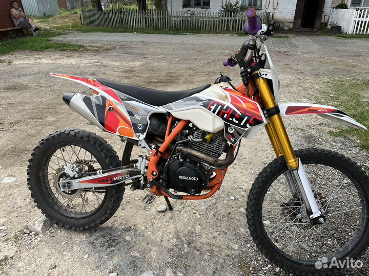 Мотоцикл Regulmoto Athlete 250