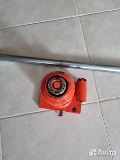 Домкрат для Mitsubishi Pajero lV