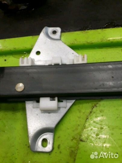 Стеклоподъемник Ssangyong Rexton 1 G23D