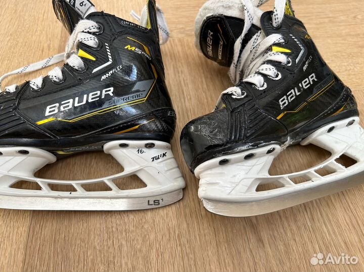 Коньки хоккейные Supreme M5 PRO skate YTH 9