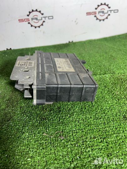 Блок управления ABS Volkswagen Passat B3