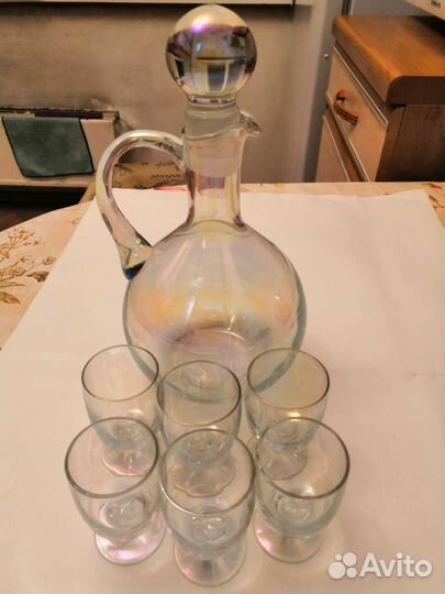 Графин с 6 рюмками новый