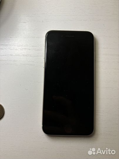 iPhone SE (2022), 64 ГБ