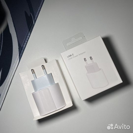 Блок быстрой зарядки iPhone