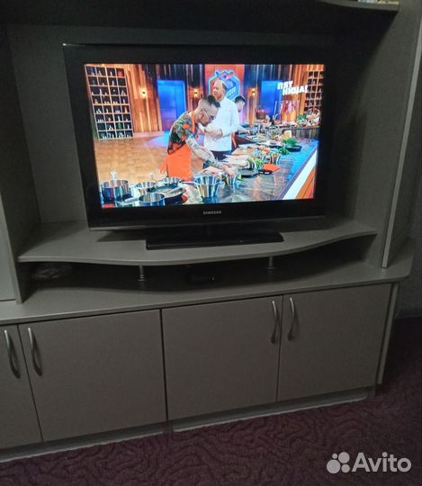 Стенка в гостиную