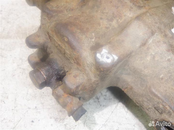 Суппорт передний правый Митсубиси Галант 9