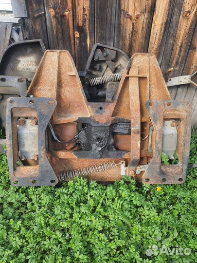 Седло сцепное устройство