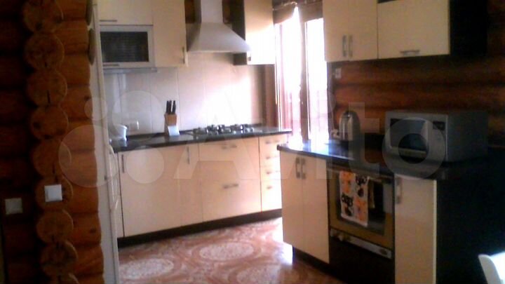 Дом 140 м² на участке 5 сот.