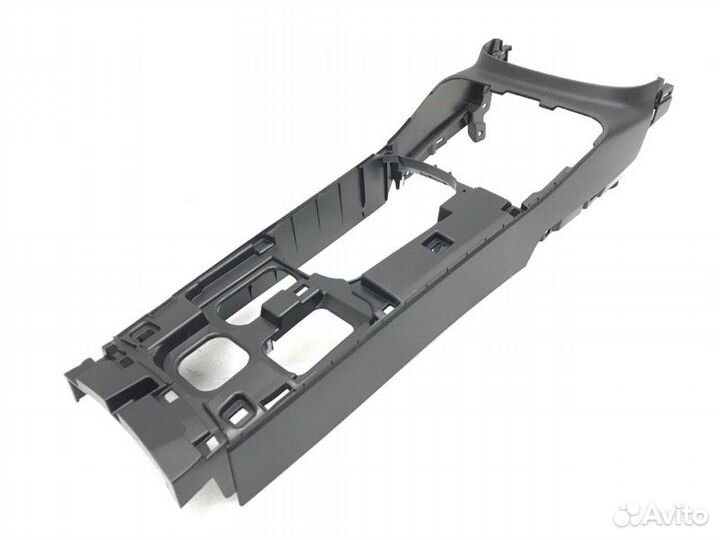 Консоль центральная Mitsubishi Outlander 2020