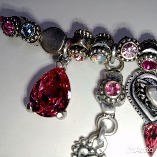 Украшение на шею розовое