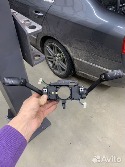 Стркоза подрулевой переключатель шкода