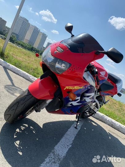 Honda cbr 919 rr