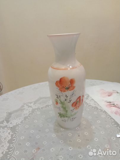 Ваза с маками молочное стекло СССР