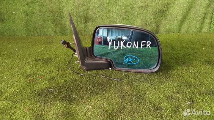 Зеркало правое Gmc Yukon кроссовер LQ9 2003