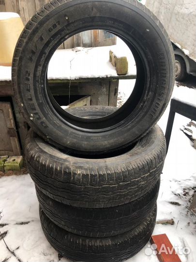 Bridgestone Dueler H/T 687 225/65 R17