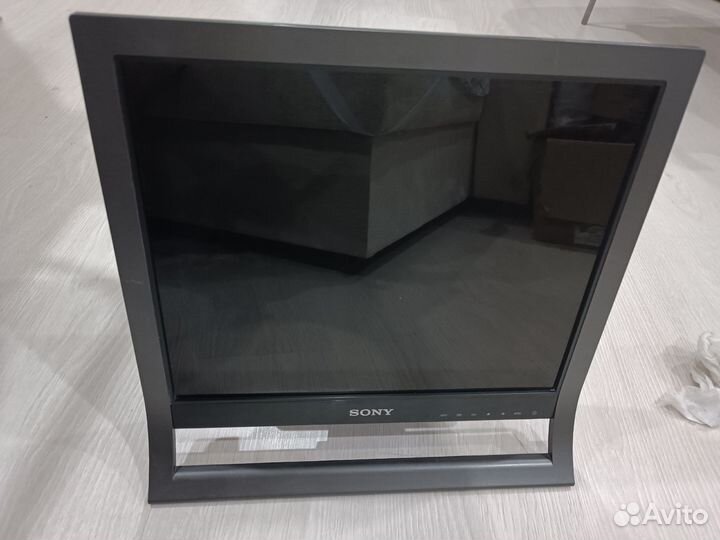 Монитор Sony SDM-HS75P