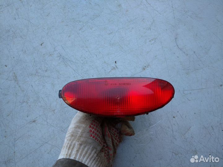 Фонарь задний противотуманный Пежо 206