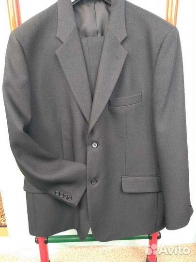 Костюм мужской новый