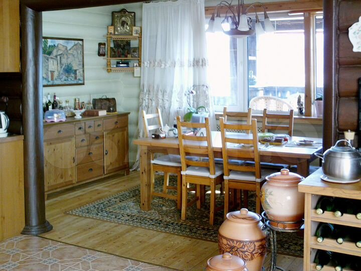 Дом 262 м² на участке 6,2 га