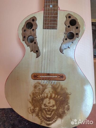 Электроакустическая гитара