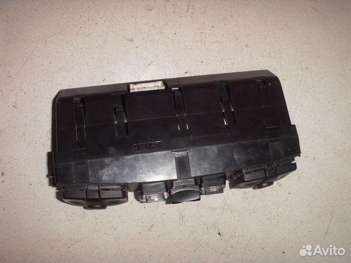 Блок управления отопителем Mercedes Benz W220