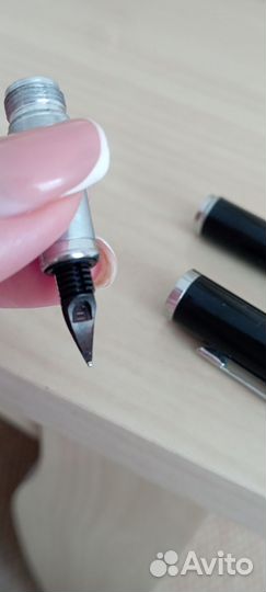 Перьевая ручка parker