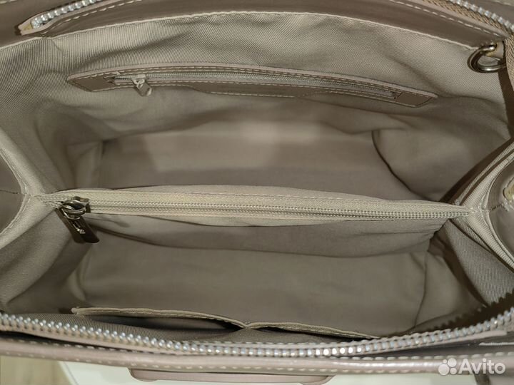 Итальянская сумка фирмы Genuine Leather