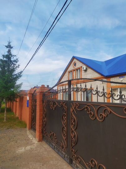 Коттедж 320 м² на участке 10 сот.