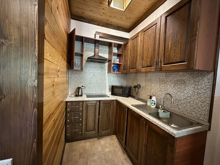 2-к. квартира, 70 м², 6/8 эт.