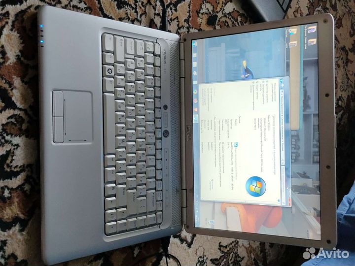 Ноутбук Dell 1525