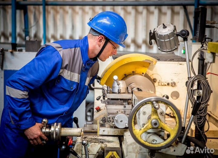 Токарь в г.Сим/вахта