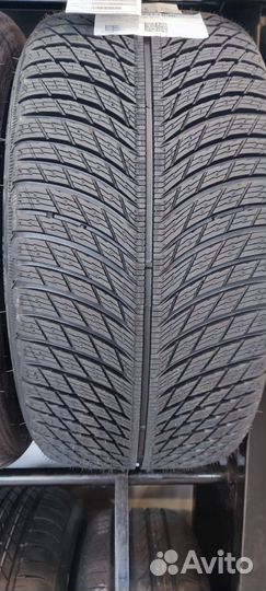 Michelin Pilot Alpin 5 SUV 275/40 R21