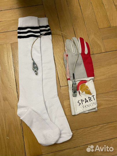 Перчатка фехтовальная