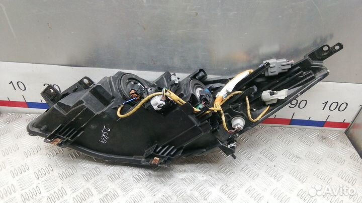 Фара правая Mazda 3 BL 2008