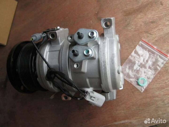 Компрессор кондиционера Toyota Landcruiser Prado
