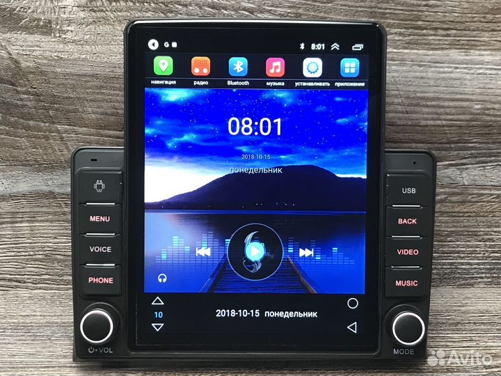 Магнитола на Volkswagen Multivan T5